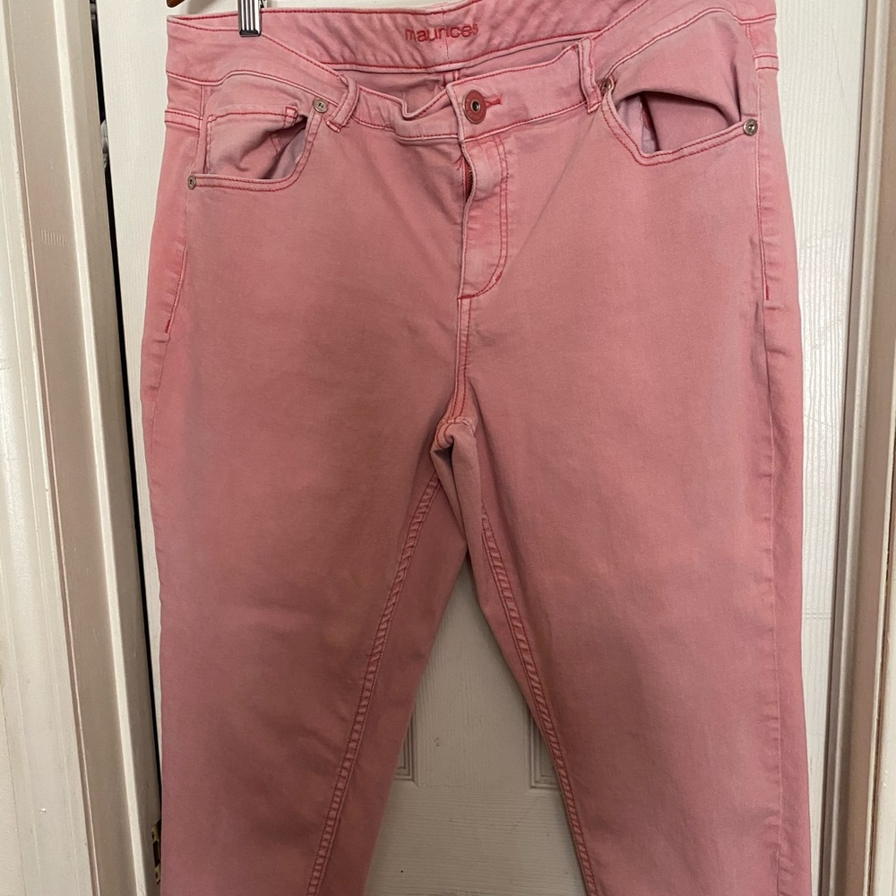 #8 MAURICES Size 20 Skinny Jeans